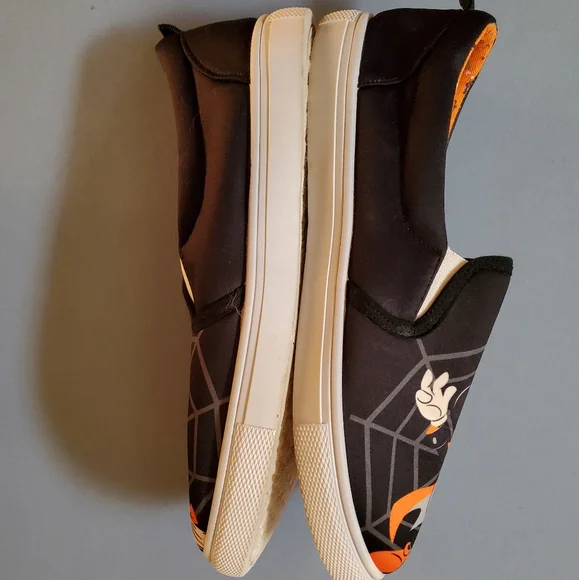 Halloween minnie and mickey slip ons hottopic - Picture 3 of 6